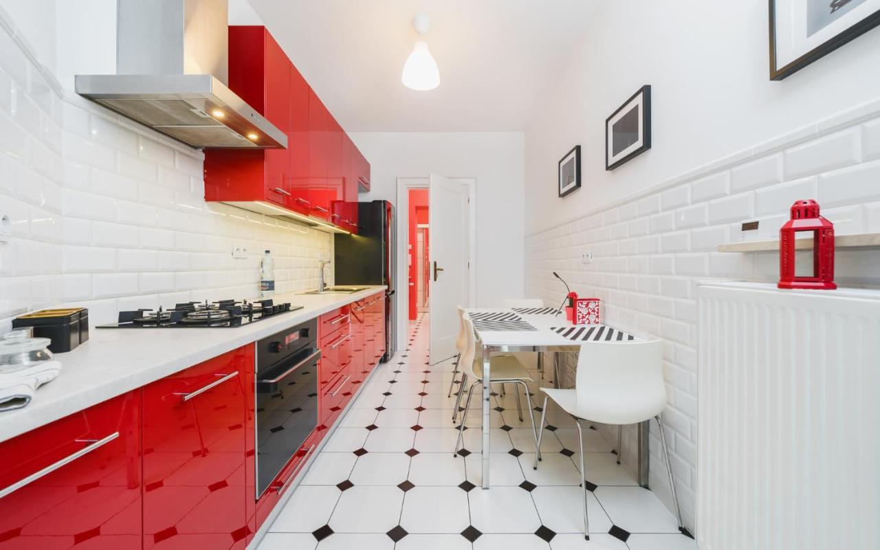 Modern Urban Escape - Old Town Apartment - By Upstairs Cracovie Extérieur photo